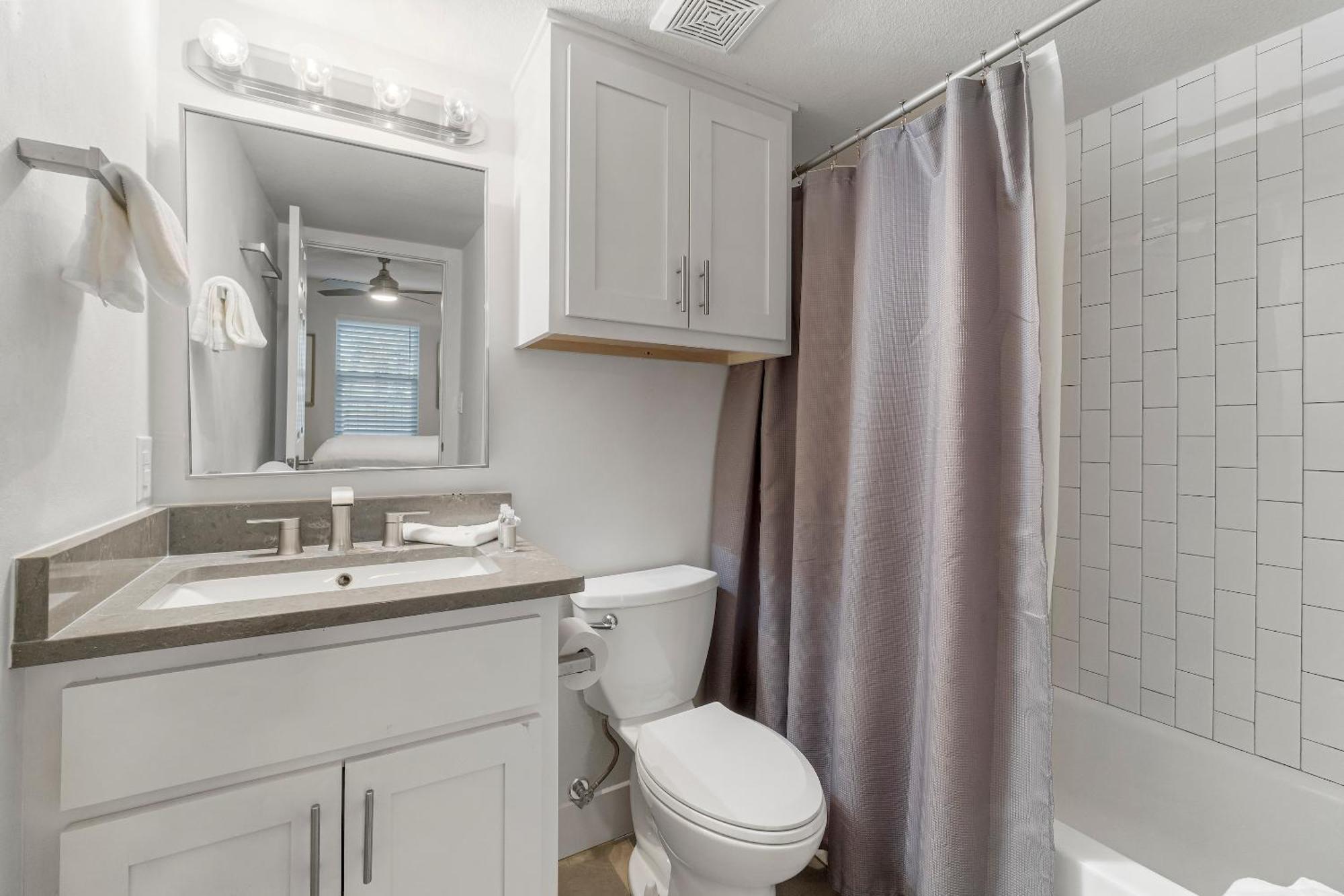Pelican Beach Resort By Panhandle Getaways Destin Pokoj fotografie