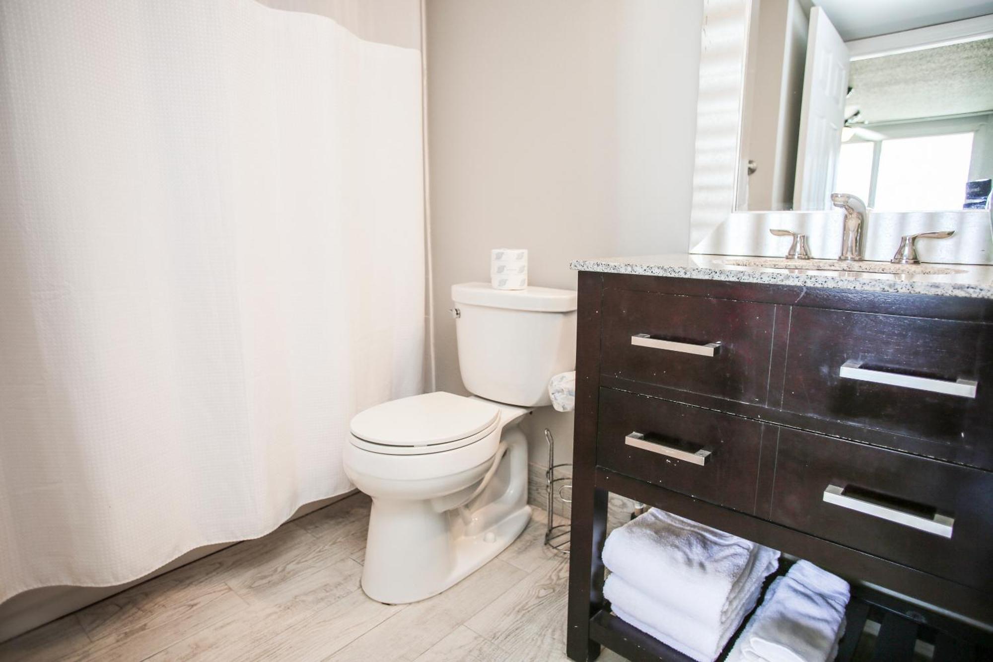 Pelican Beach Resort By Panhandle Getaways Destin Pokoj fotografie